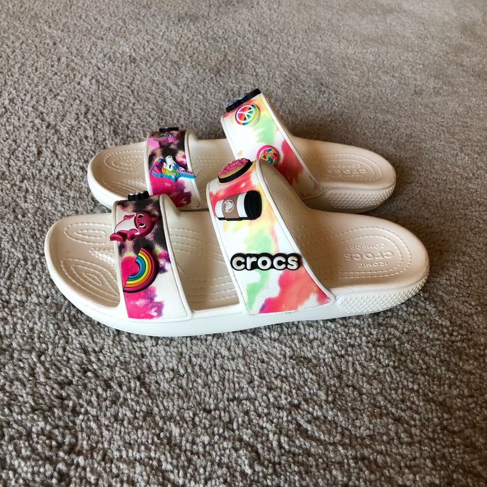 CROCS Tye-Dye Sandals